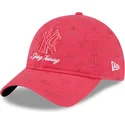 cap-zaoblena-pink-adjustable-strap-9twenty-pattern-spring-training-fan-pack-2025-new-york-yankees-mlb-new-era