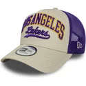 beige-violette-los-angeles-lakers-nba-trucker-kappe-e-frame-script-von-new-era