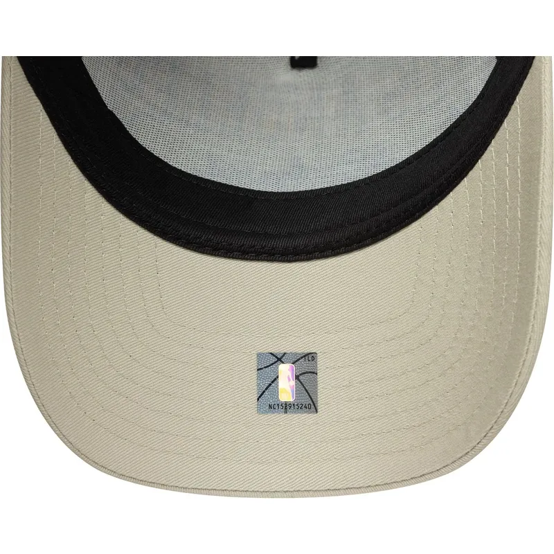 siltovka-zaoblena-fialova-snapback-e-frame-frame-script-los-angeles-lakers-nba-new-era