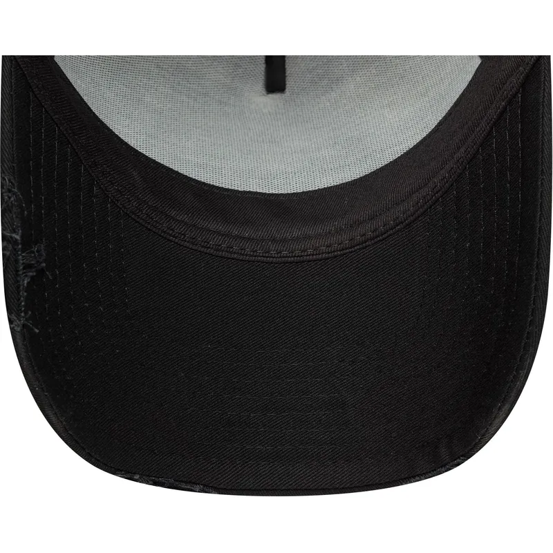 siltovka-zaoblena-cierna-snapback-a-frame-oval-distress-patch-new-era