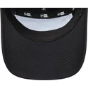 new-era-curved-brim-runner-tech-black-adjustable-cap