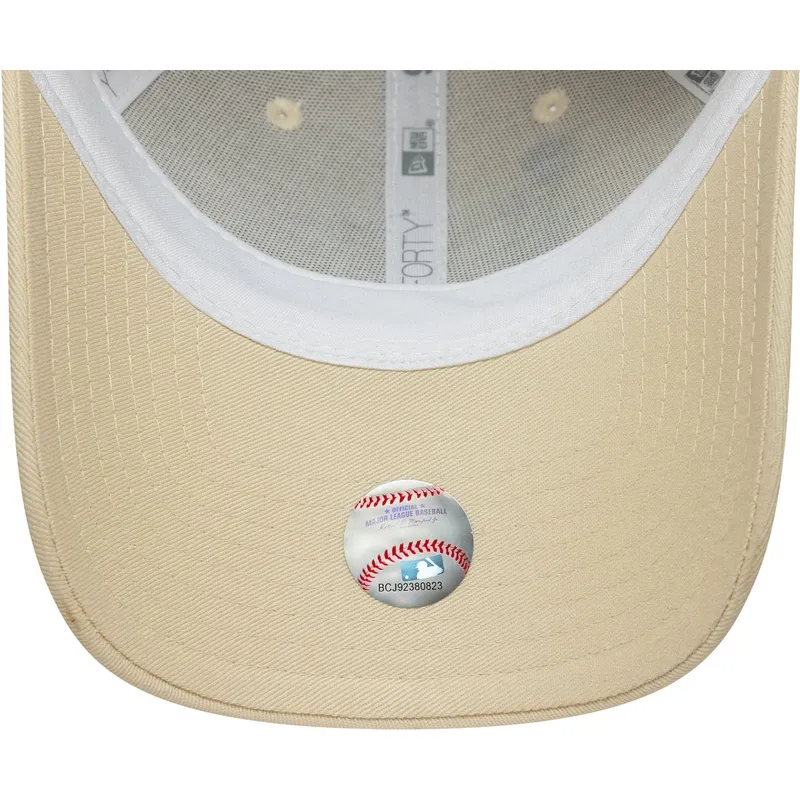 siltovka-zaoblena-bezova-nastavitelny-9forty-beaded-new-york-yankees-mlb-new-era