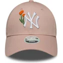 verstellbare-rosa-damenkappe-mit-gebogenem-schirm-9forty-beaded-new-york-yankees-mlb-von-new-era