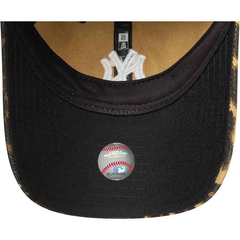 siltovka-zaoblena-leopardi-nastavitelny-9twenty-outline-new-york-yankees-mlb-new-era siltovka-zaoblena-leopardi-nastavitelny-9twenty-outline-new-york-yankees-mlb-new-era