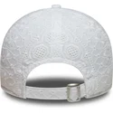 cap-zaoblena-white-adjustable-strap-9twenty-broderie-new-york-yankees-mlb-new-era