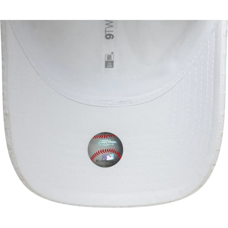 cap-zaoblena-white-adjustable-strap-9twenty-broderie-new-york-yankees-mlb-new-era
