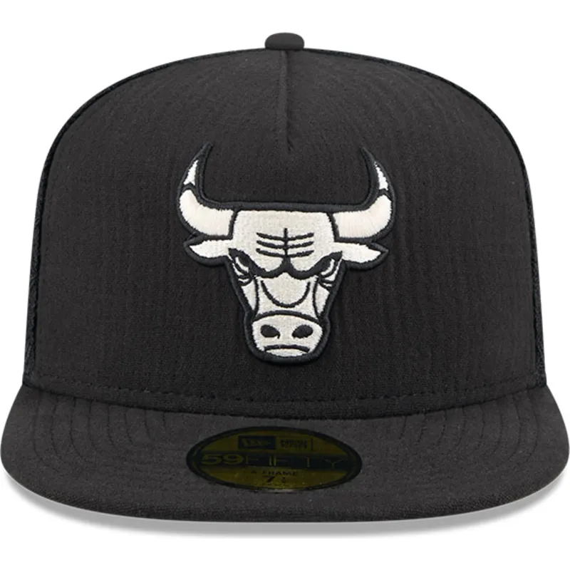 schwarze-enganliegende-flat-cap-59fifty-day-a-frame-der-chicago-bulls-nba-von-new-era