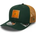 grune-und-braune-trucker-kappe-9seventy-stretch-snap-debossed-logo-der-oakland-athletics-mlb-von-new-era