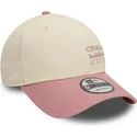 beige-und-rosa-verstellbare-curved-cap-9forty-contrast-von-red-bull-racing-formula-1-von-new-era