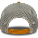 beige-trucker-cap-a-frame-graphic-patch-von-new-era