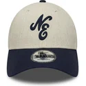 verstellbare-9forty-leinen-kappe-in-beige-und-marineblau-von-new-era
