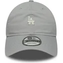 verstellbare-graue-kappe-mit-gebogenem-schirm-9twenty-mini-logo-washed-der-los-angeles-dodgers-mlb-von-new-era