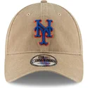 verstellbare-beige-9twenty-core-classic-kappe-mit-gebogenem-schirm-der-new-york-mets-mlb-von-new-era