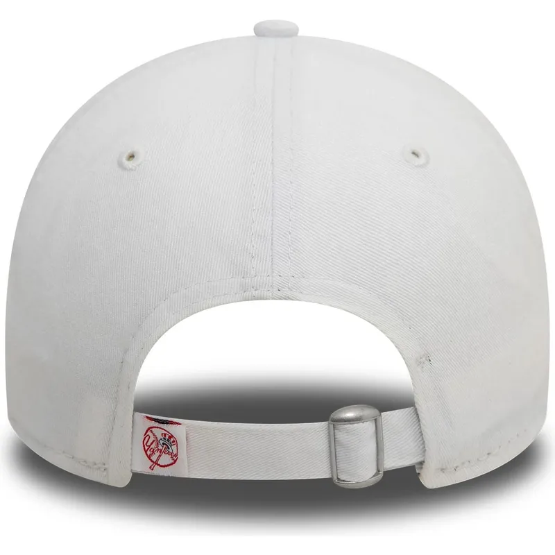 cap-zaoblena-white-adjustable-strap-9twenty-core-classic-new-york-yankees-mlb-new-era