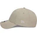 cap-zaoblena-beige-adjustable-strap-9forty-league-essential-new-york-yankees-mlb-new-era