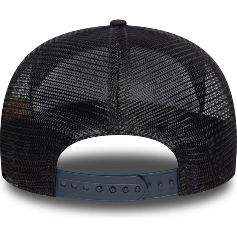 siltovka-zaoblena-tmavomodra-snapback-19twenty-patch-new-era