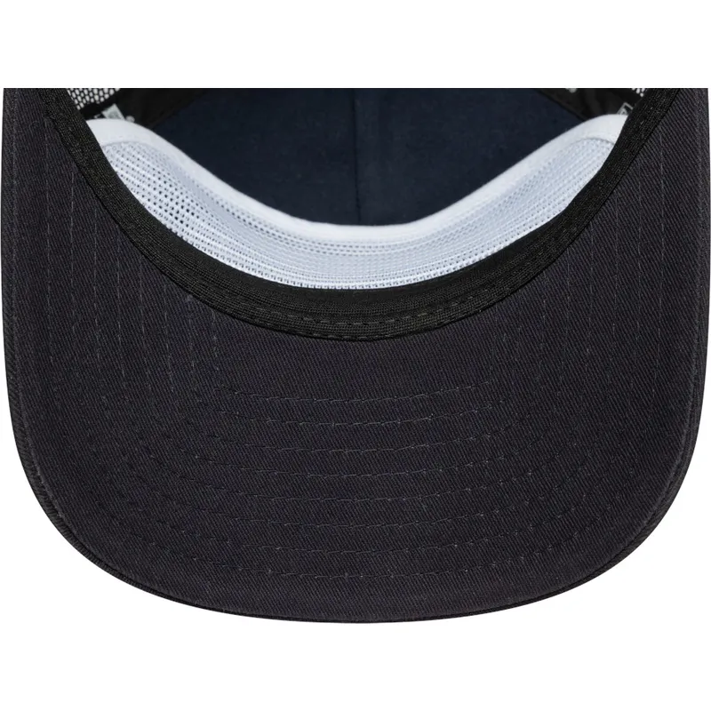 siltovka-zaoblena-tmavomodra-snapback-19twenty-patch-new-era
