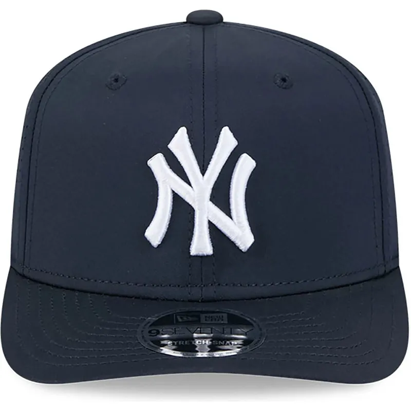 dunkelblaue-gebogene-snapback-kappe-9seventy-stretch-snap-perf-der-new-york-yankees-mlb-von-new-era