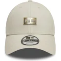 cap-zaoblena-beige-adjustable-strap-9forty-new-era