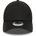 cap-zaoblena-black-snapback-9forty-flawless-mesh-new-york-yankees-mlb-new-era