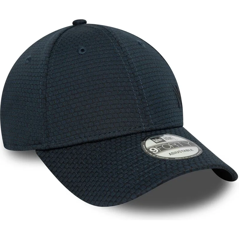 siltovka-zaoblena-tmavomodra-snapback-9forty-flawless-mesh-new-york-yankees-mlb-new-era