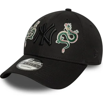 Schwarze verstellbare Kappe mit gebogenem Schirm und schwarzem Logo 9FORTY Icon Dragon der New York Yankees MLB von New Era