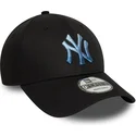 schwarze-verstellbare-kappe-mit-gebogenem-schirm-und-blauem-logo-9forty-ombre-infill-der-new-york-yankees-mlb-von-new-era