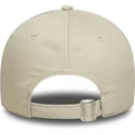beige-verstellbare-kappe-mit-gebogenem-schirm-und-braunem-logo-9forty-ombre-infill-der-new-york-yankees-mlb-von-new-era