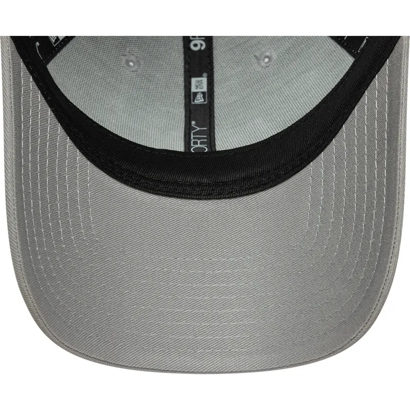 siltovka-zaoblena-siva-snapback-9forty-core-ufc-ultimate-fighting-championship-new-era