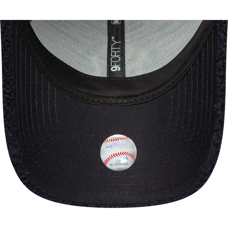 siltovka-zaoblena-tmavomodra-nastavitelny-9forty-borg-new-york-yankees-mlb-new-era