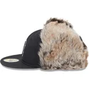 schwarze-enganliegende-59fifty-flatcap-winter-dog-ear-der-boston-red-sox-mlb-von-new-era