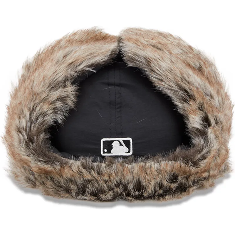 schwarze-enganliegende-59fifty-flatcap-winter-dog-ear-der-boston-red-sox-mlb-von-new-era