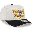 gorra-curva-beige-y-negra-snapback-9fifty-a-frame-chainstitch-de-pittsburgh-penguins-nhl-de-new-era