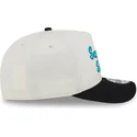 gorra-curva-beige-y-negra-snapback-9fifty-a-frame-chainstitch-de-san-jose-sharks-nhl-de-new-era