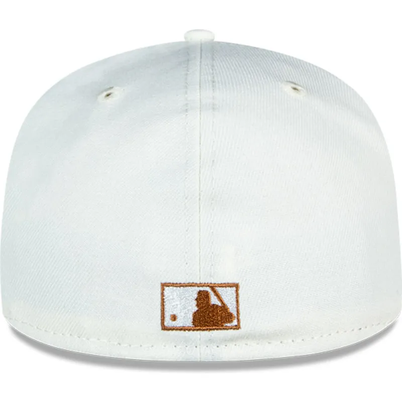 siltovka-rovna-hneda-upravena-59fifty-chrome-toast-side-patch-new-york-yankees-mlb-new-era
