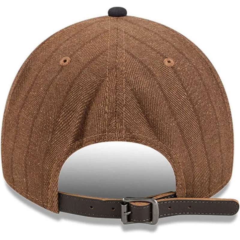 cap-zaoblena-brown-adjustable-strap-9twenty-a-frame-wool-pinstripe-new-york-yankees-mlb-new-era