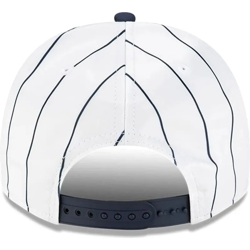 siltovka-zaoblena-biely-snapback-9fifty-a-frame-satin-pinstripe-boston-red-sox-mlb-new-era