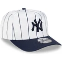 siltovka-zaoblena-biely-snapback-9fifty-a-frame-satin-pinstripe-new-york-yankees-mlb-new-era
