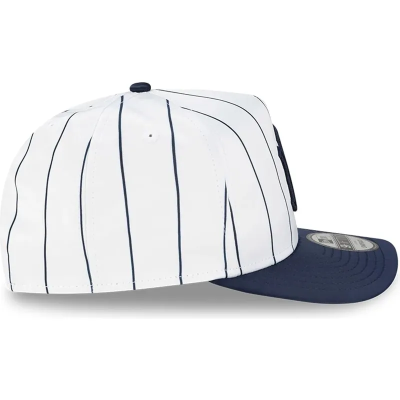 siltovka-zaoblena-biely-snapback-9fifty-a-frame-satin-pinstripe-new-york-yankees-mlb-new-era siltovka-zaoblena-biely-snapback-9fifty-a-frame-satin-pinstripe-new-york-yankees-mlb-new-era