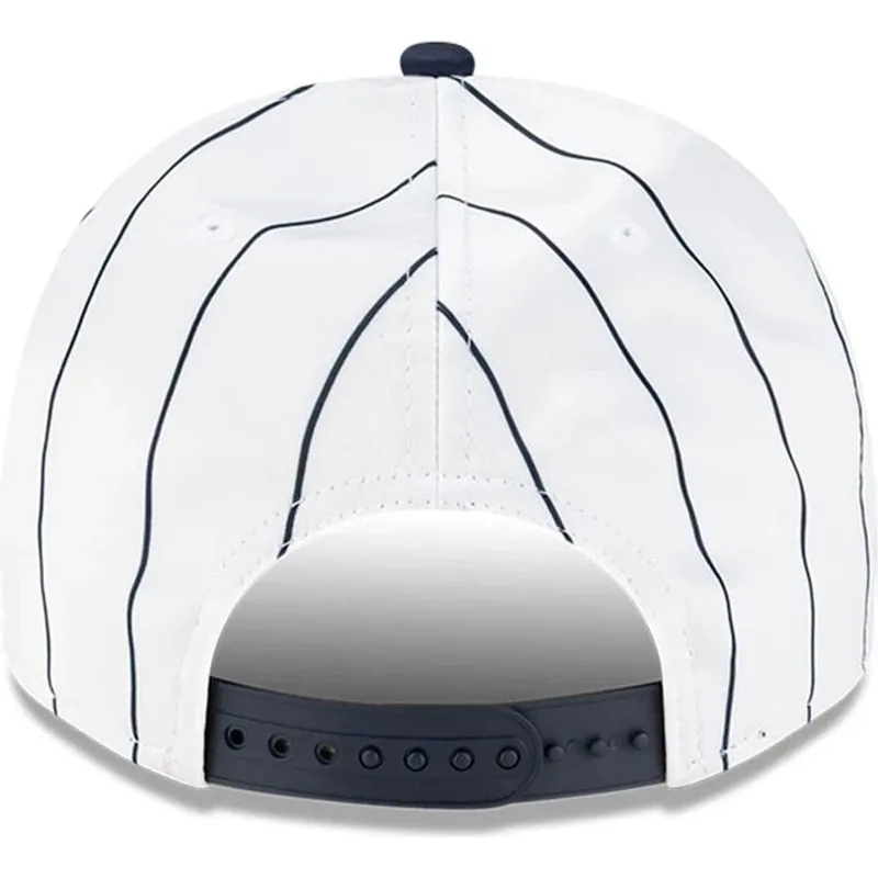 siltovka-zaoblena-biely-snapback-9fifty-a-frame-satin-pinstripe-new-york-yankees-mlb-new-era siltovka-zaoblena-biely-snapback-9fifty-a-frame-satin-pinstripe-new-york-yankees-mlb-new-era