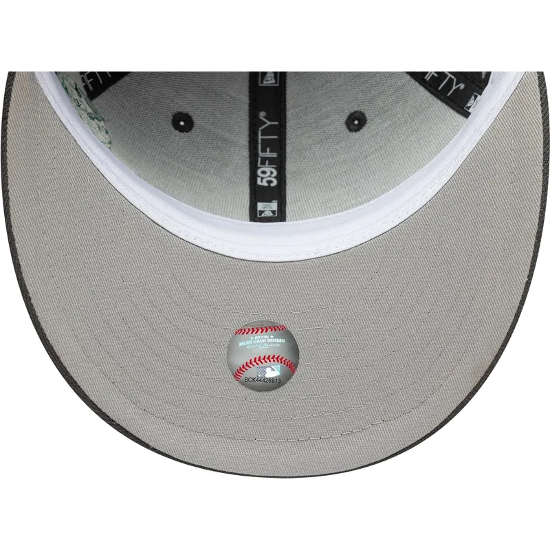 siltovka-zaoblena-siva-upravena-59fifty-planet-icon-new-york-yankees-mlb-new-era