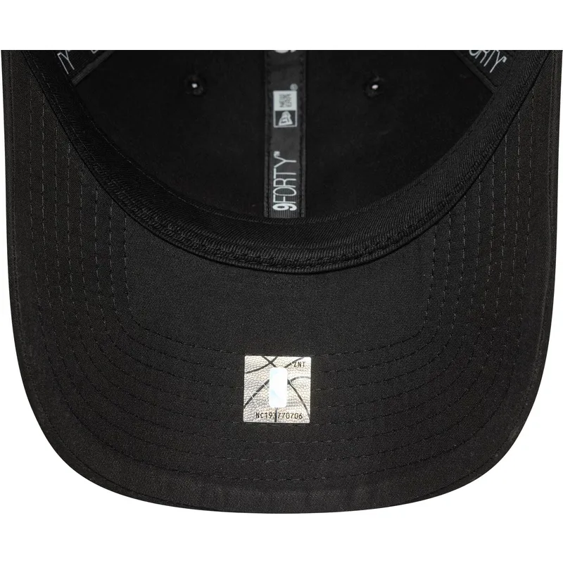 cap-zaoblena-black-adjustable-strap-9forty-pin-chicago-bulls-nba-new-era