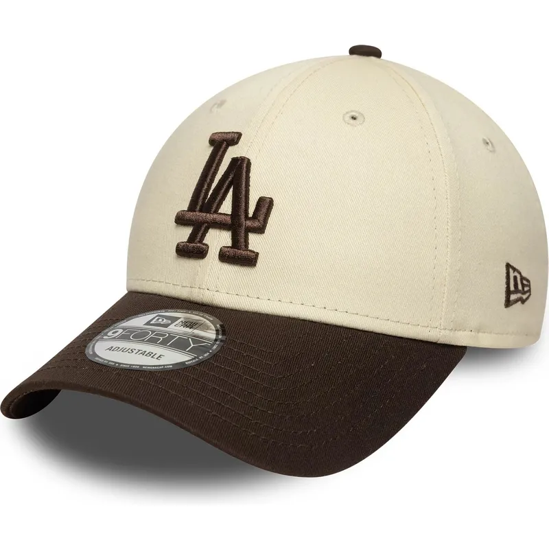 beige-und-braune-verstellbare-curved-cap-9forty-side-patch-der-los-angeles-dodgers-mlb-von-new-era