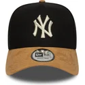 schwarze-und-braune-snapback-kappe-9forty-e-frame-suede-visor-der-new-york-yankees-mlb-von-new-era