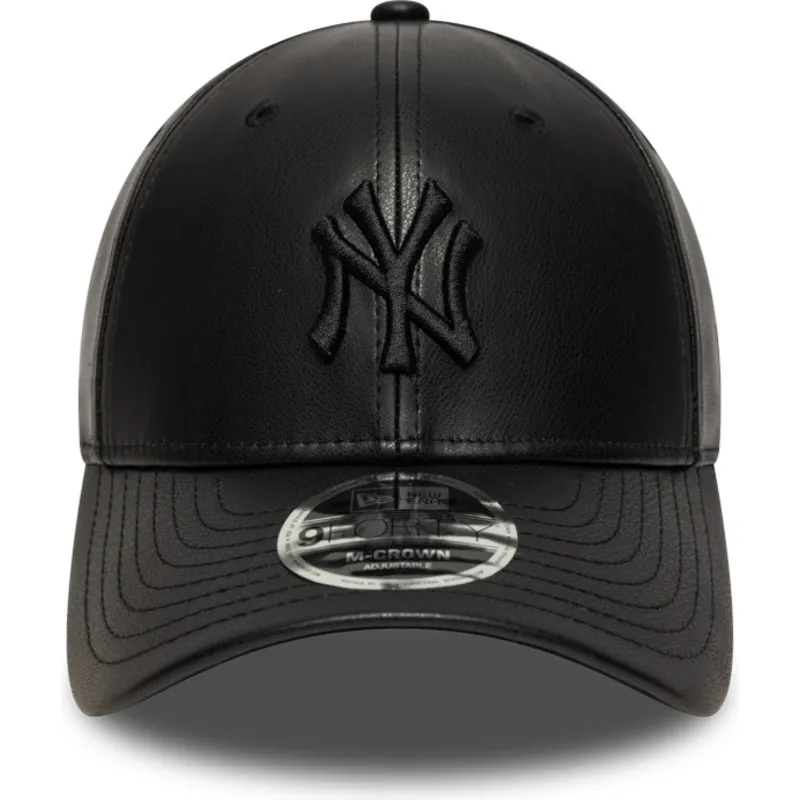 cap-zaoblena-black-snapback-9forty-m-crown-pu-new-york-yankees-mlb-new-era