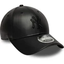 cap-zaoblena-black-snapback-9forty-m-crown-pu-new-york-yankees-mlb-new-era