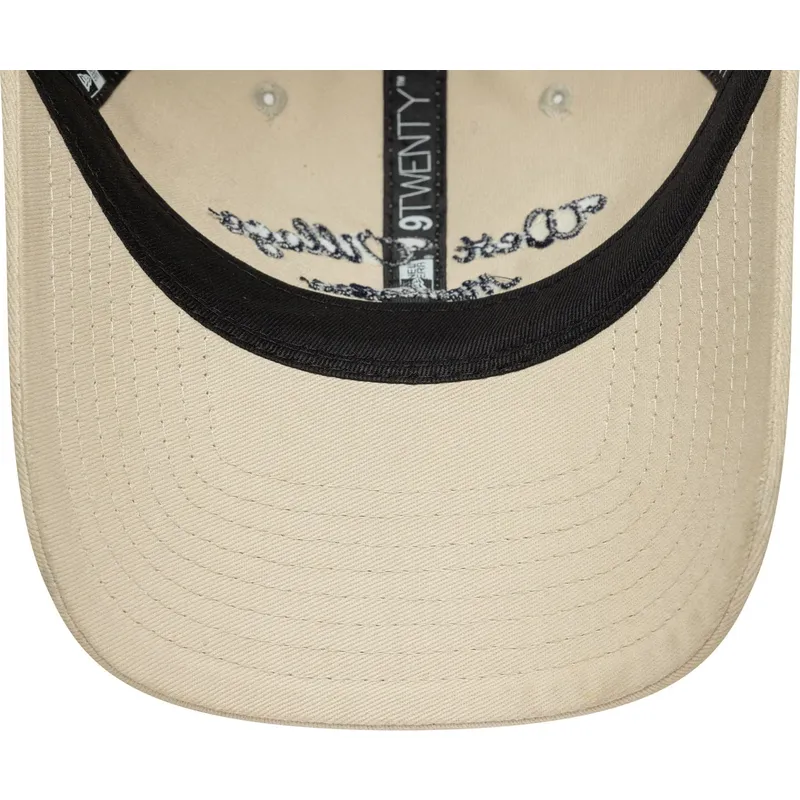 beige-verstellbare-curved-cap-west-village-9twenty-wordmark-von-new-era