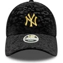 siltovka-zaoblena-cierna-nastavitelny-9forty-leo-velour-metallic-new-york-yankees-mlb-new-era