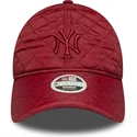 gorra-curva-roja-ajustable-para-mujer-con-logo-rojo-9twenty-padded-de-new-york-yankees-mlb-de-new-era