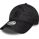 cap-zaoblena-black-adjustable-strap-9twenty-padded-new-york-yankees-mlb-new-era